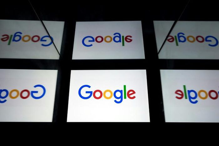Taiwan's presidential candidates have welcomed a temporary ban imposed by Google on campaign ads