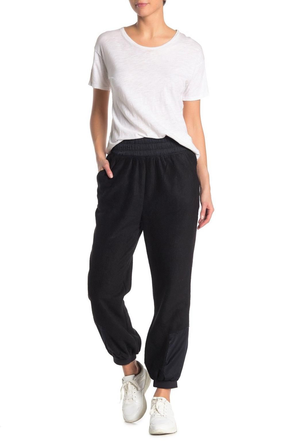 Free People Movement 's Activewear Line Is On Sale For Basically 50% Off At Nordstrom Rack