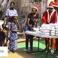 Ghanaian model, Leopold Kwao feeds kids at James Town Community