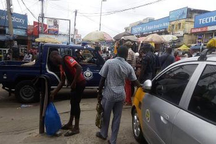 Aggrieved Ghanaian traders storm Circle; lock up over 600 Nigerian shops