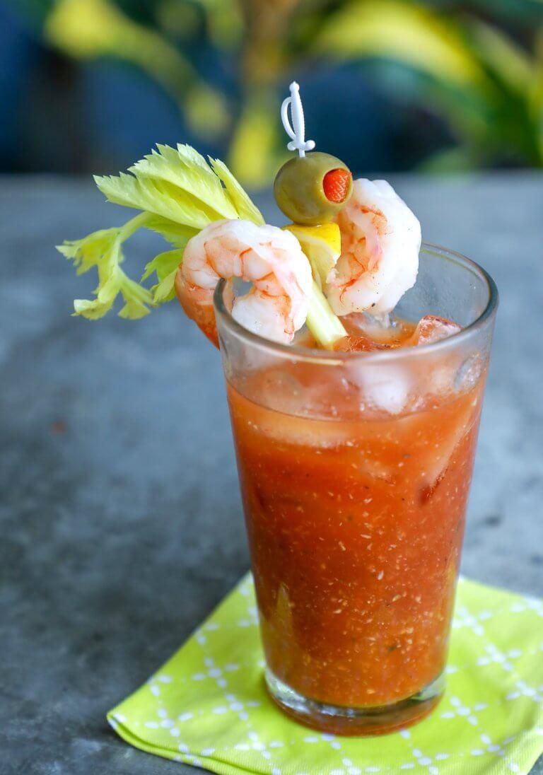 The 15 Best Low-Carb And Keto-Friendly Cocktails You Can Sip On
