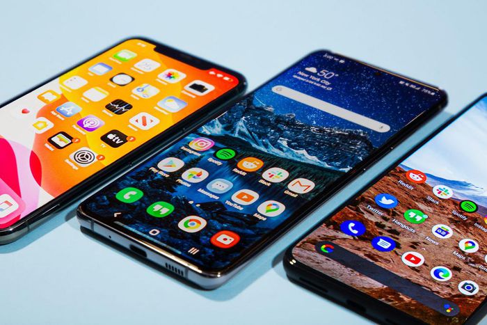 Samsung Galaxy S20 Ultra iPhone 11 Pro Max Google Pixel 4XL smart phone