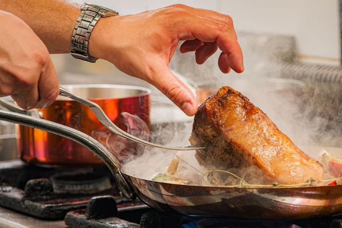 There's Only One Right Way to Reheat Steak