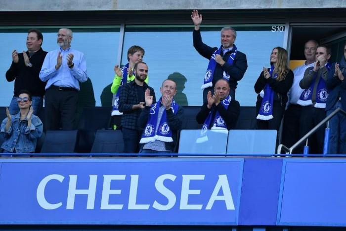 Chesea made a loss of nearly £100 million in 2018/19 despite owner Roman Abramovich putting in £247 million of his own money