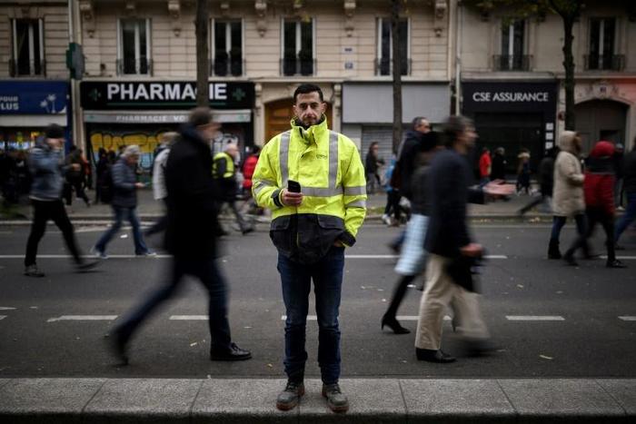 Wahid, a 29-year-old Enedis employee says authorities do not understand the value of work