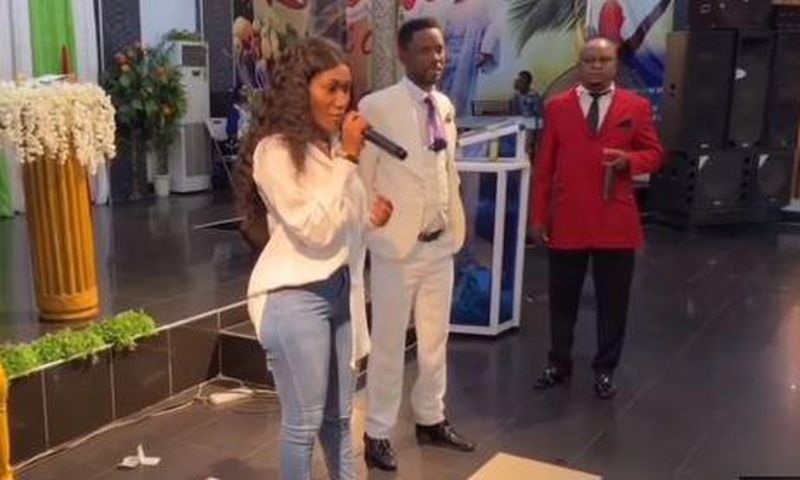 Wendy Shay at church