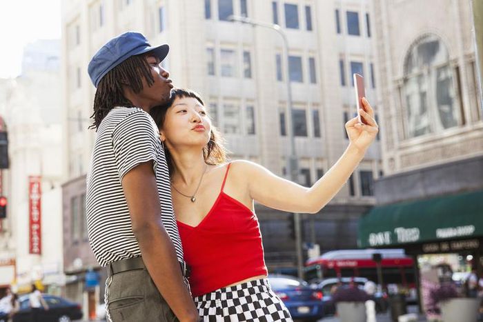 30 First Date Ideas That Aren't Boring