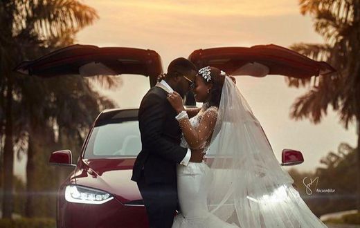 Kennedy and Tracy's Tesla wedding shoot