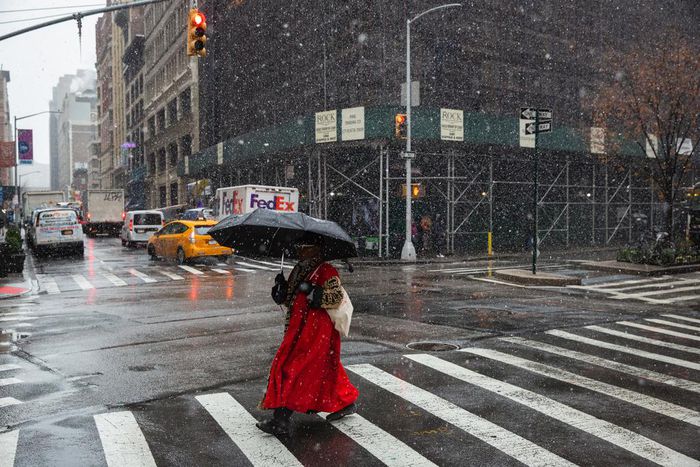 'Sloppy Rush Hour' Ahead as Rain and Snow Pelt Region