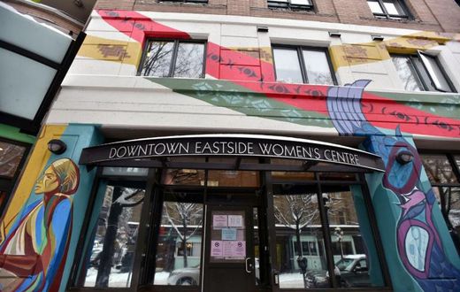 Meghan visited the Downtown Eastside Women's Centre, a non-profit organisation that provides support to women who are fleeing violence, dealing with homelessness or living in poverty
