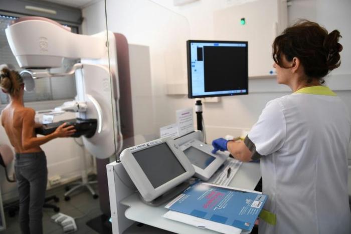 Breast scans are recommended for women above 50 who exhibit no signs of cancer