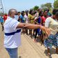 Hassan Ayariga shares food items to the needy using the best method seen so far (video)