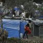 A crowded refugee camp on the Greek island of Samos: the new conservative Greek government wants to build one more camp on the island for up to 7,000 people despite fierce local opposition