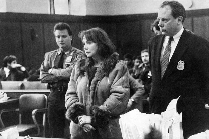 Adela Holzer, Whose Fall From Grace Was Theatrical, Is Dead