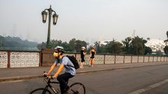 Melbourne's skyline is shrouded in toxic smoke from bushfires, disrupting the Australian Open build-up