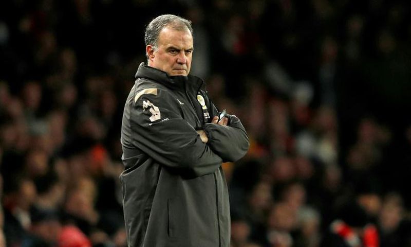Support - Leeds manager Marcelo Bielsa gave his backing to suspended goalkeeper Kiko Casilla after a 4-0 win over Hull on Saturday
