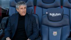 Quique Setien takes over a Barcelona side top of La Liga, through to the Champions League last 16 and alive in the Copa del Rey, but the new coach still faces numerous challenges