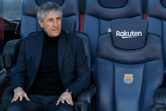 Quique Setien takes over a Barcelona side top of La Liga, through to the Champions League last 16 and alive in the Copa del Rey, but the new coach still faces numerous challenges