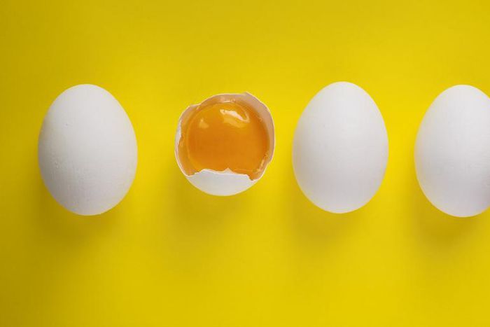 Dr. Pimple Popper Pops an 'Egg Yolk' Lipoma