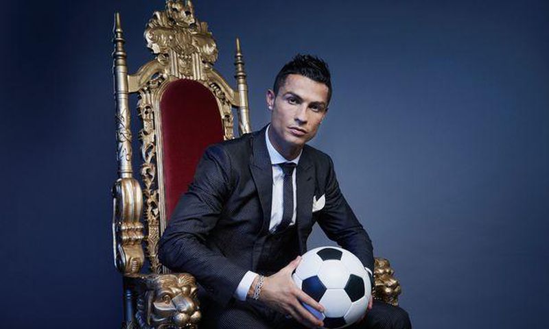 Cristiano Ronaldo makes history; becomes first person to hit 200 million Instagram followers