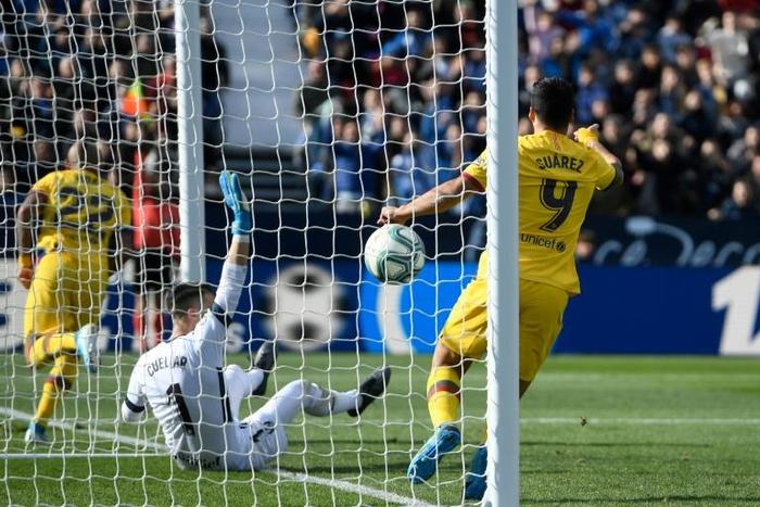Arturo Vidal scored the winner as Barcelona came from behind to beat Leganes in La Liga on Saturday.