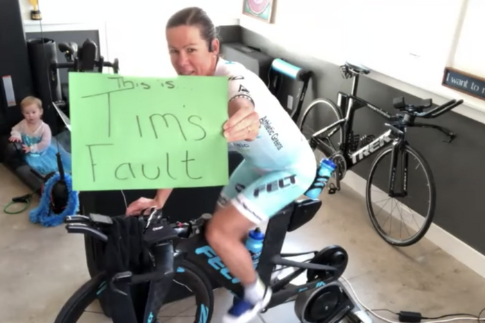 Woman Loses VR Race Due to Husband's Mistake