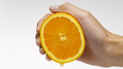 Dr. Pimple Popper Grabs Handfuls of Lipoma