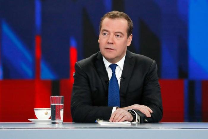 Russian Prime Minister Dmitry Medvedev spent two hours fielding questions -- but none addressed allegations over his wife's use of a private jet for a clutch of trips