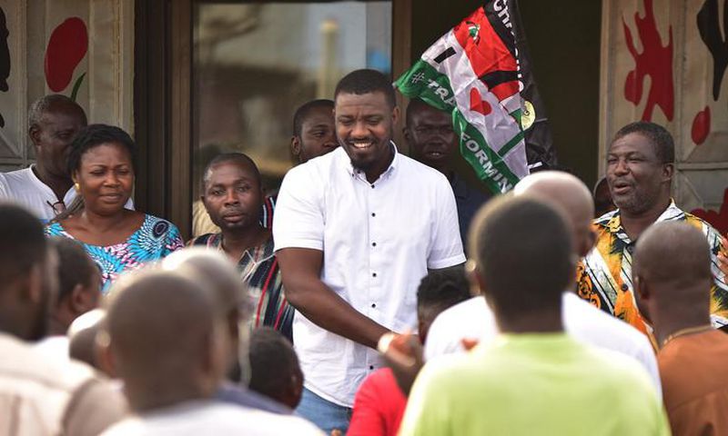 Online studies: John Dumelo to share 2,000GB of data among GIMPA students
