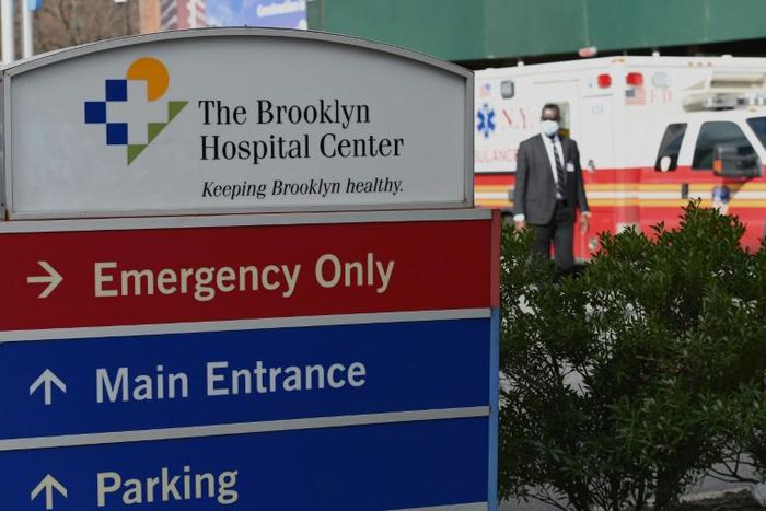There are only one million hospital beds in the US, or 2.8 beds per 1,000 inhabitants -- far too few in the case of an acute coronavirus crisis