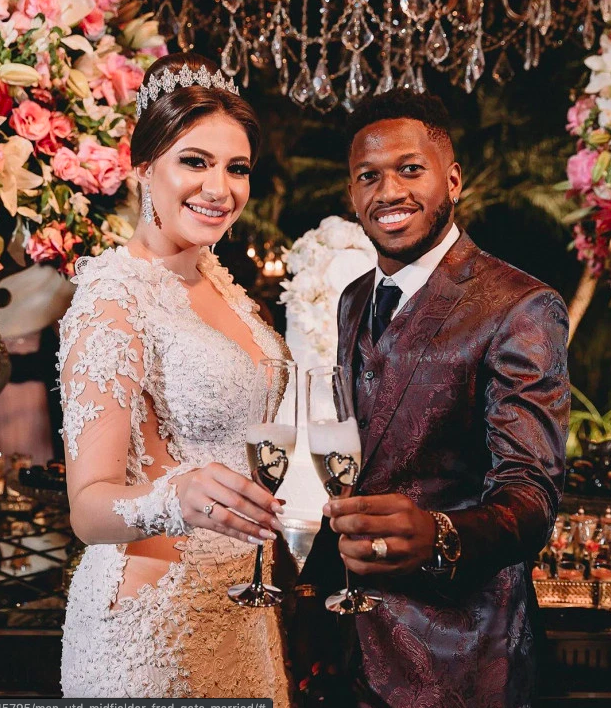 Fred (ManUnited midfielder) and wife