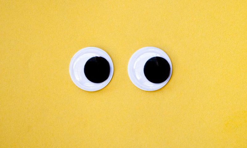 PSA: This Common Bowel Disease Can Harm Your Eyes