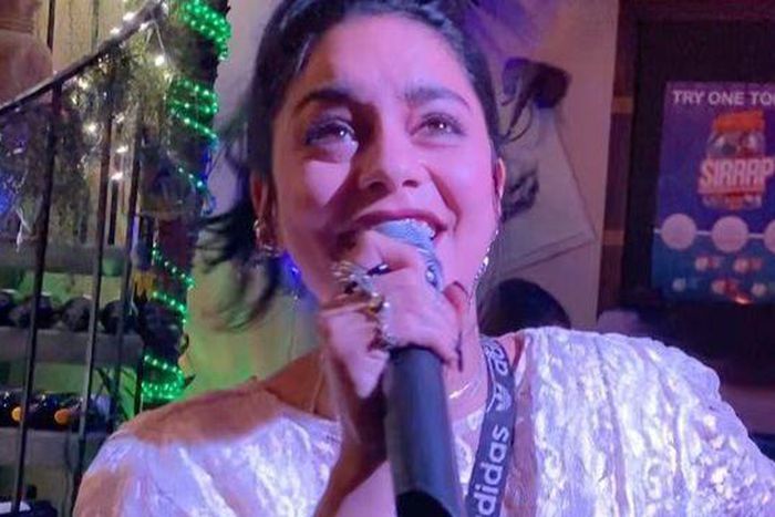Vanessa Hudgens Sings 'High School Musical' Hit
