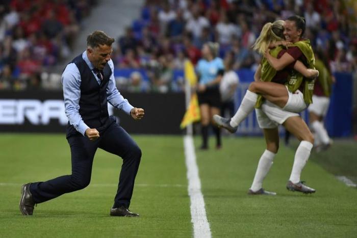 England coach Phil Neville says he doesn't fear for his job despite a post-World Cup form slump