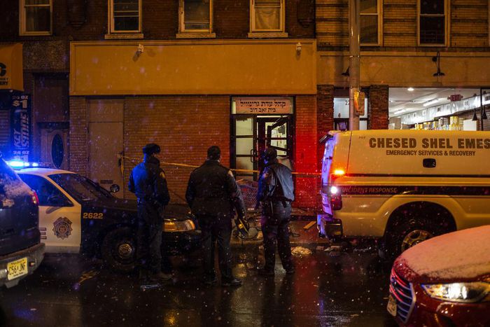 Jersey City Attackers' Bomb Had Range of Up to 5 Football Fields