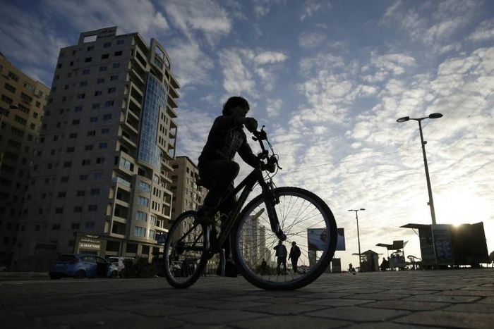 Israel justifies the Gaza blockade by the need to contain the Islamist movement Hamas