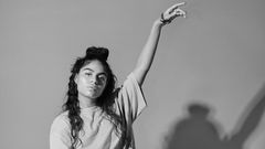 Jessie Reyez Is Yelling and Loving at the Same Time