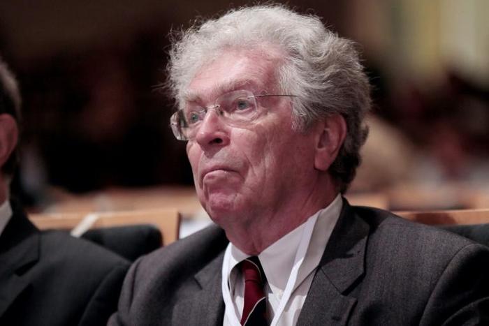 Former French minister Pierre Joxe is seeking one euro in symbolic damages