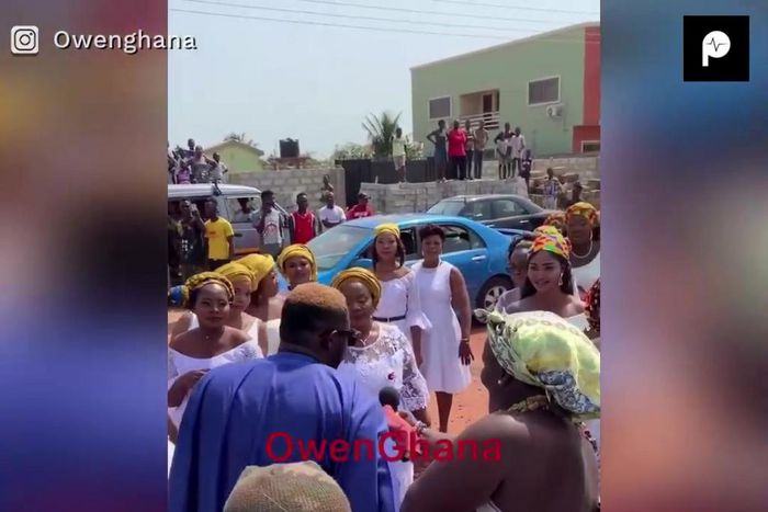 Medikal arrives at his traditional wedding ceremony.