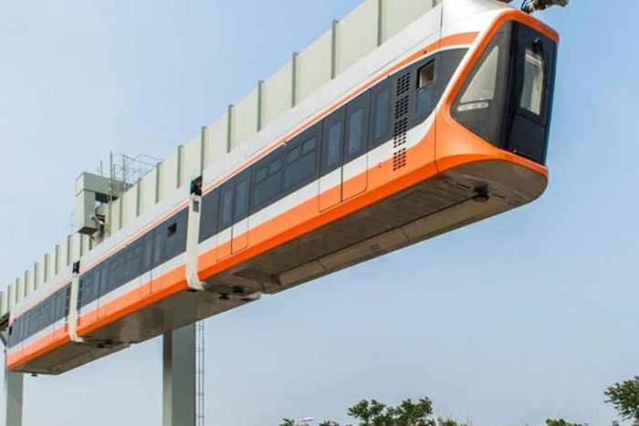 Akufo-Addo promises to build first-class railway network in Ghana