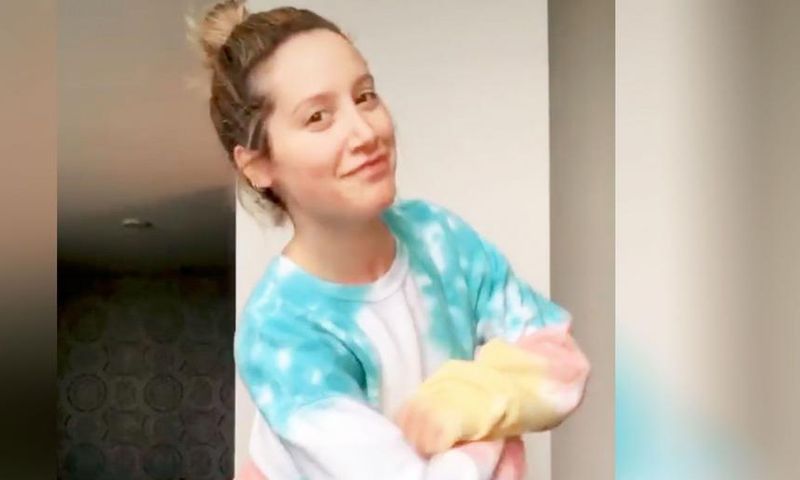 Ashley Tisdale Dances To 'High School Musical'