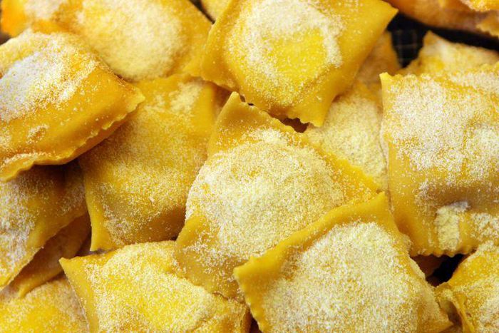 Dr. Pimple Popper Pops a Huge Forehead Lipoma