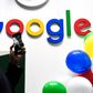 Google is said to be considering licensing deals with news media groups, which would be a shift in strategy for the internet giant
