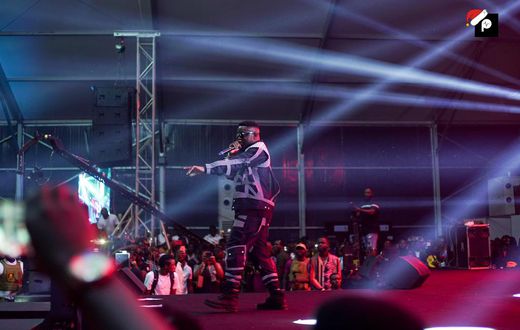 WATCH: Sarkodie’s grandiose entry at #Rapperholic19 that everyone is talking about