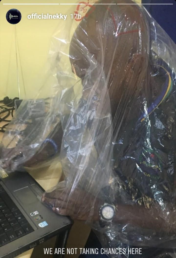 Police officer’s new protection against COVID-19 is ‘one-in-town’ (photos)