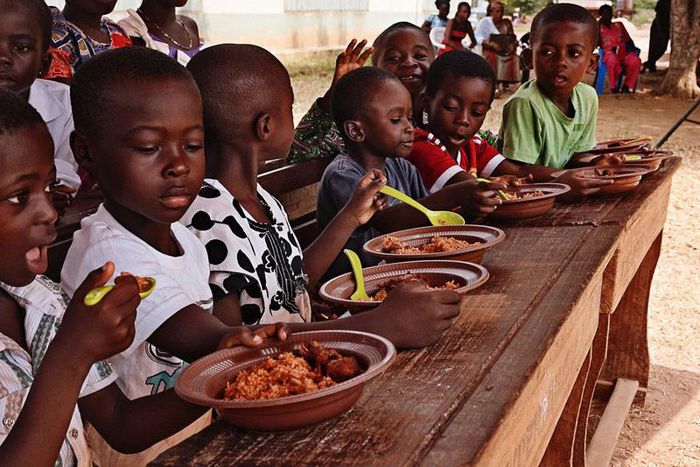 Street & Homeless Shelter (SHS) Foundation to feed street kids