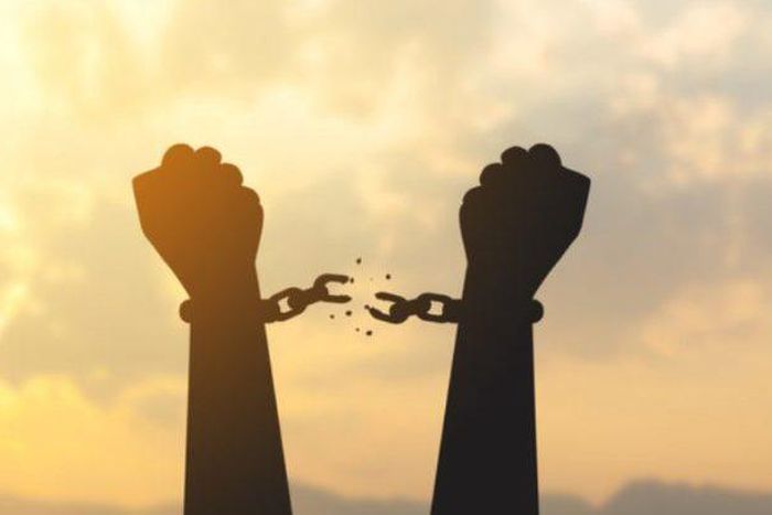 Suspect who was arrested over fraud escapes from Police Hospital