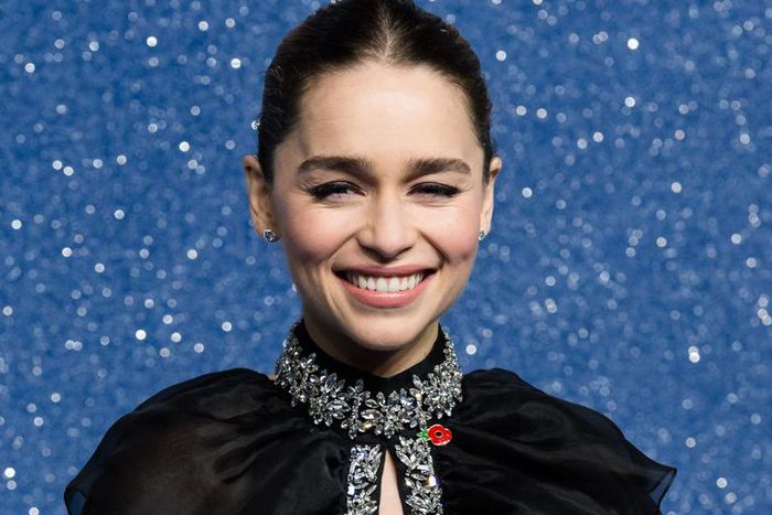 GOT's Emilia Clarke Reflects On Nude Scenes