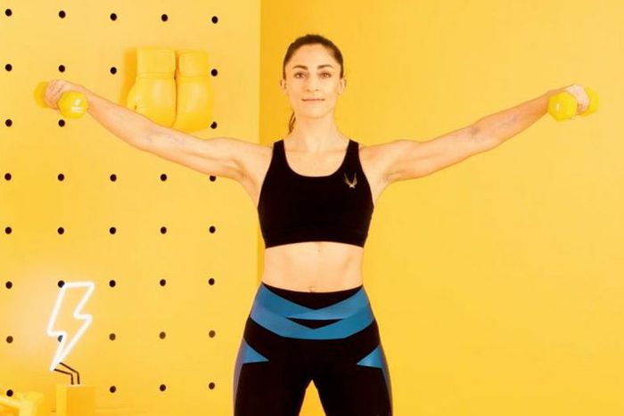 How To Do Dumbbell Lateral Raises The Right Way