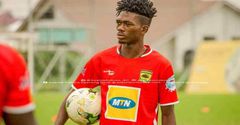 Dacosta sent off as Asante Kotoko suffer shock defeat to Berekum Chelsea